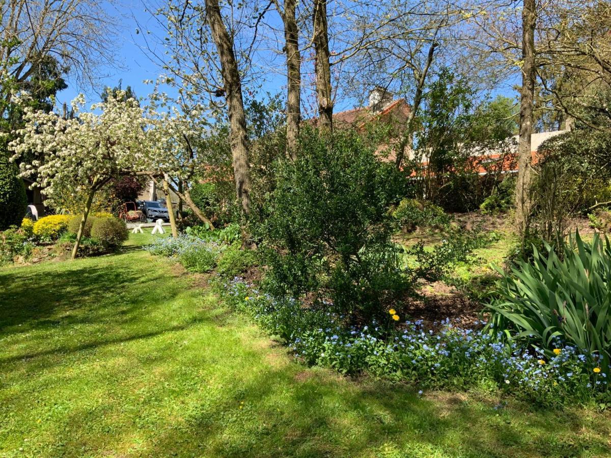 Le Moulin De La Castellerie Bed & Breakfast Moon-sur-Elle Exterior photo