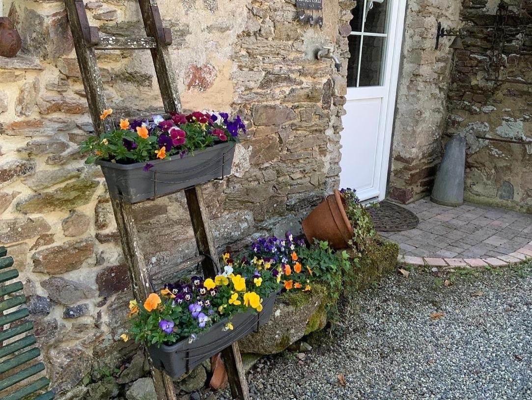 Le Moulin De La Castellerie Bed & Breakfast Moon-sur-Elle Exterior photo