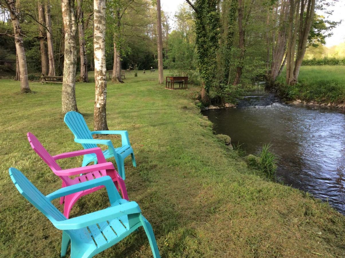 Le Moulin De La Castellerie Bed & Breakfast Moon-sur-Elle Exterior photo