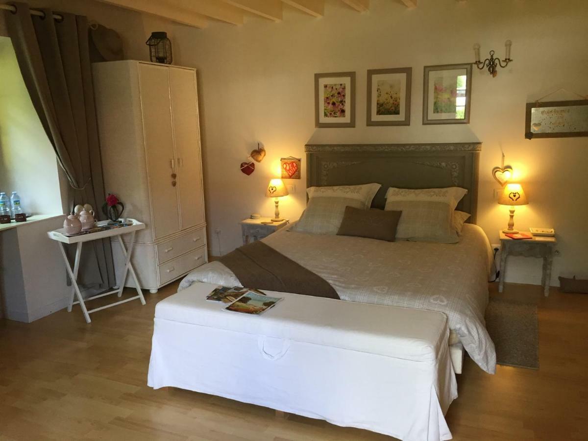 Le Moulin De La Castellerie Bed & Breakfast Moon-sur-Elle Exterior photo